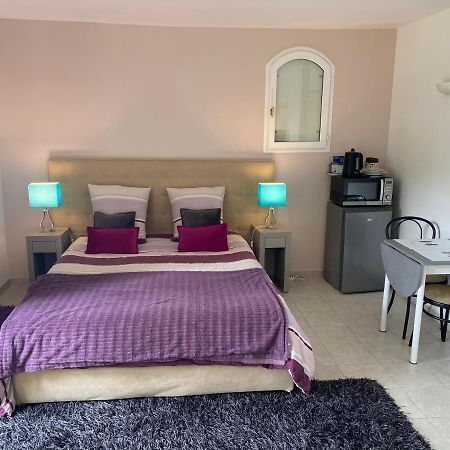 Chambre Spacieuse Independante Dans Villa Plus Parking Privee Le Cannet Exterior foto