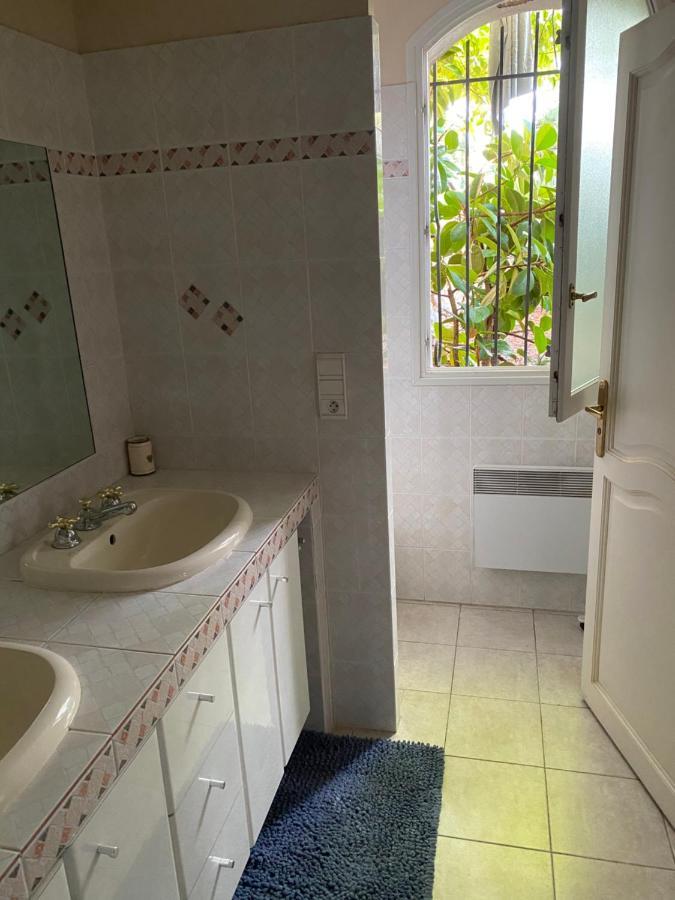 Chambre Spacieuse Independante Dans Villa Plus Parking Privee Le Cannet Exterior foto